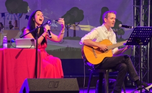 Cat Viegas brilha em Quarteira com voz poderosa e emoção à flor da pele