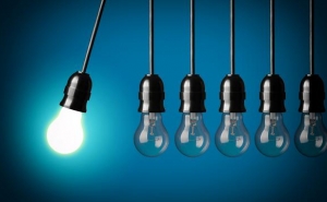Conta da luz vai subir 2,5% no próximo ano