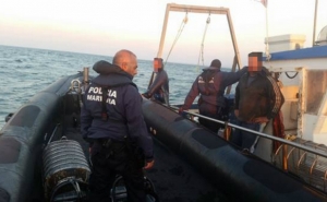 Polícia Marítima deteta embarcações de pesca espanholas em captura ilegal de bivalves