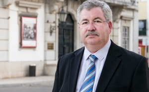 FRANCISCO SERRA FALA SOBRE A IMPORTÂNCIA DOS FUNDOS COMUNITÁRIOS PARA O DESENVOLVIMENTO DO ALGARVE