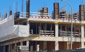 Falta de mão de obra trava concursos e obras públicas