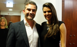 Cuca Roseta cantou e encantou o público  que encheu o AMO em noite de aniversário