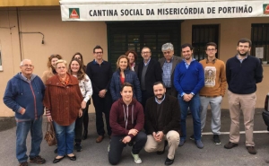 JSD/Portimão entregou alimentos em atividade promovida pelo PSD/Portimão