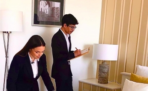 Alunos da Escola de Hotelaria e Turismo do Algarve reforçam equipas do setor do turismo