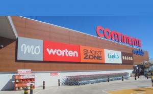 CONTINENTE MODELO DE LAGOS CELEBRA 16 ANOS 