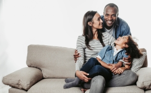Famílias estão a poupar mais - metade do valor vai para a casa