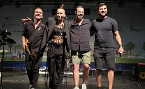 QUARTEIRA | MonoLiza brilha no Mercado de Verão com atuação poderosa e voz inesquecível