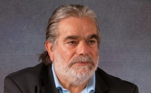 NETO GOMES APRESENTA LIVRO SOBRE 500 ANOS DA MISERICÓRDIA DE LOULÉ