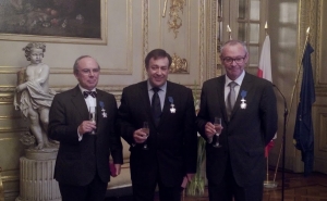 Mendes Bota e Seruca Emídio condecorados pelo Embaixador da República da Polónia 