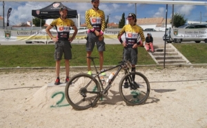 Atletas do BTT Loulé/BPI venceram 10ª edição da maratona BTT Terrugem (Sintra). 