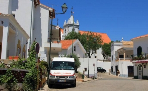 AUTARQUIA DE LOULÉ APOIA TRANSPORTE DE AMBULÂNCIA NAS FREGUESIAS DO INTERIOR
