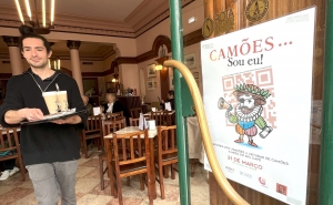 Dia Mundial da Poesia comemorado pela Rede de Bibliotecas do Concelho de Loulé no Café Calcinha, 8100 Café e By Family