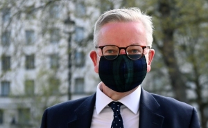 Covid-19: Ministro britânico em contacto com infetado durante viagem a Portugal