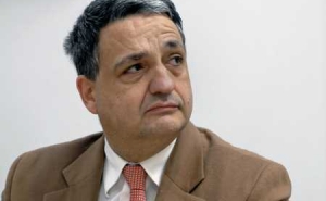 Ministro da Saúde nega surto de tuberculose no Hospital de Portimão