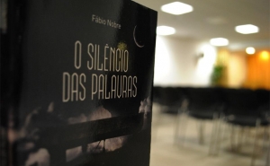 Fábio Nobre apresenta «O Silêncio das Palavras»