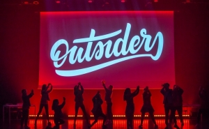 OUTSIDERS APRESENTAM «(DES)CONHECER» ESPETÁCULO DE DANÇA NO IPDJ EM FARO 