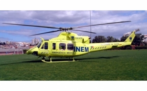 Mariscador resgatado de falésia em Sagres transportado de helicóptero para Faro