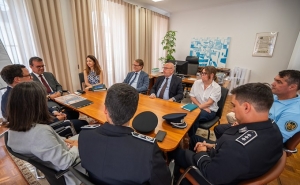 Autarca de Olhão reúne com ministro da Administração Interna para reforçar segurança no concelho