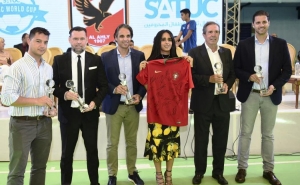 Louletano Tiago Guadalupe foi embaixador no maior torneio de Futebol do mundo árabe para crianças órfãs