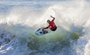  Yolanda Hopkins vice-campeã do Ballito Pro de surf na África do Sul