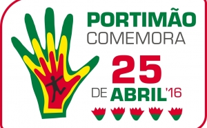 Alunos do 1º Ciclo do Município de Portimão dão forma à imagem das comemorações do 25 de Abril 2016