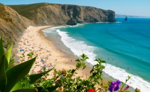 Hotéis e unidades de alojamento do Algarve faturaram mais 4,8% em fevereiro