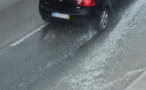 Mau tempo | Aviso Amarelo para 12 distritos do continente na quinta-feira