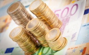 Costa anuncia que salário mínimo vai voltar a aumentar em 2019