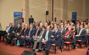 FUTURO DO TURISMO ALGARVIO EM DISCUSSÃO