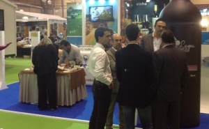 A Câmara Municipal de Lagoa promoveu «Lagoa Cidade do Vinho 2016» na BTL - Feira Internacional de Turismo, em Lisboa