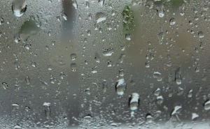 Presidenciais: Chuva abranda durante o dia das eleições intensificando-se após fecho das urnas