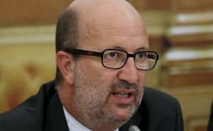 Ministro do Ambiente diz que praias estão interditadas no Algarve por «precaução»