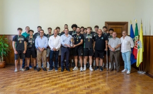 Campeões nacionais de Sub-18 do Ginásio Clube Olhanense recebidos na Autarquia