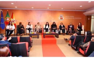 À CONVERSA COM AS MULHERES DA NOSSA TERRA