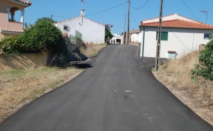 AUTARQUIA DE SILVES CONCLUI REPAVIMENTAÇÃO DA ESTRADA DA RIBEIRA DE ARADE, MATOSOS E ARRUAMENTOS NA ALDEIA DAS MANTEIGAS