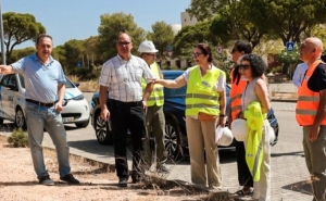 Elvira Fortunato visitou obras em três residências universitárias da UAlg
