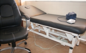 Executivo da Junta de Freguesia de Salir faz oferta de mobiliário e equipamento ao Centro de Saúde