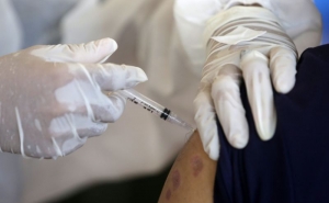 Covid-19: Task force apela a doentes recuperados para se vacinarem
