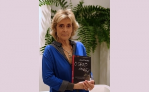ANA ZANATTI APRESENTA «O SEXO INÚTIL» EM LOULÉ