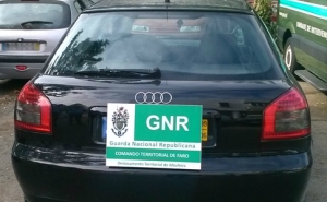 GNR de Albufeira detém cidadão por Roubo de Viatura e Tráfico de Estupefacientes