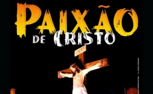 PARÓQUIA DE PÊRA VOLTA A RECRIAR OS ULTIMOS PASSOS DE CRISTO, NUMA VIA-SACRA AO VIVO