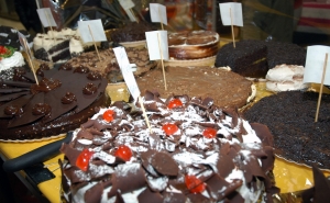 V FEIRA DO CHOCOLATE ADOÇA VISITANTES DO MERCADO MUNICIPAL DE LOULÉ