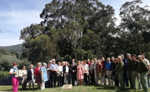 Embaixadora da Finlândia, ofereceu Magnólia a Monchique por ocasião do Centenário da Independência do seu País