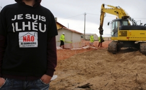Ministro do Ambiente diz que são 60 demolições na Ria Formosa nos próximos três anos