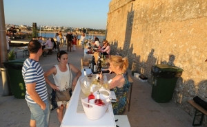 VINHOS DE PORTIMÃO VÃO A PROVAS NA PRAIA DA ROCHA 