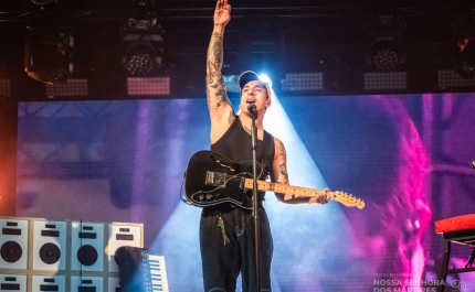 Fernando Daniel trouxe multidão ao novo palco das Festas Honra de N. Sra. dos Mártires, em Castro Marim 