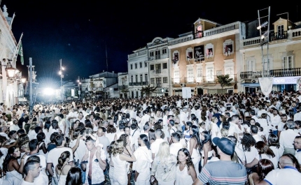 AGOSTO BRINDA ALGARVE COM MÚSICA, ESPETÁCULOS E A MELHOR GASTRONOMIA E SABORES DO MAR
