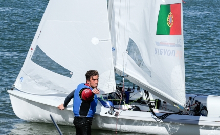 Portugueses falham medal race nos Europeus de vela 470 em Vilamoura