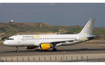 Vueling liga Faro e Funchal a Barcelona