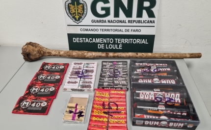 Detido por posse de arma proibida e aprendidos engenhos pirotécnicos em Loulé